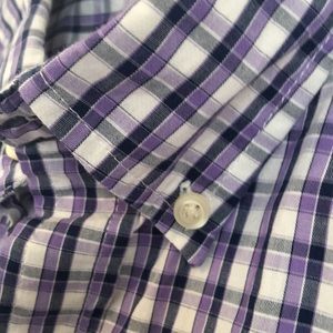 LIKE NEW Men’s IZOD short sleeve button down shirt